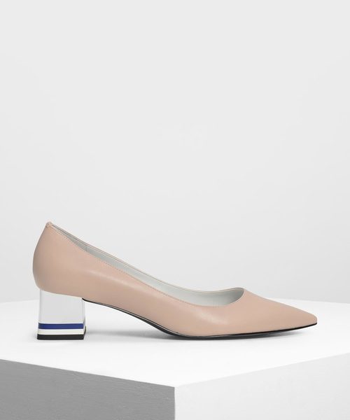 CHARLES & KEITH（チャールズ & キース）の「ストライプクロム ヒールパンプス / Striped Chrome Heel Pumps（パンプス・レディース・アイボリー/ブラック/クリーム・23cm/23.5cm/24.5cm/22.5cm/25cm）」の3枚目の写真