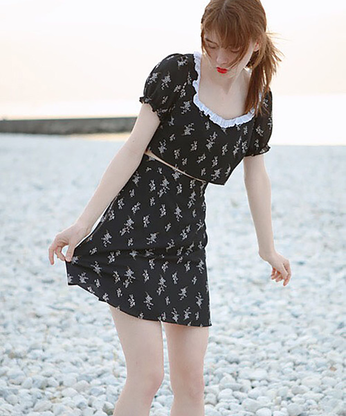 lissi Boutique（リージーブティック）の「スカラップ花柄トップス（シャツ/ブラウス・レディース・ブラック・FREE）」の7枚目の写真