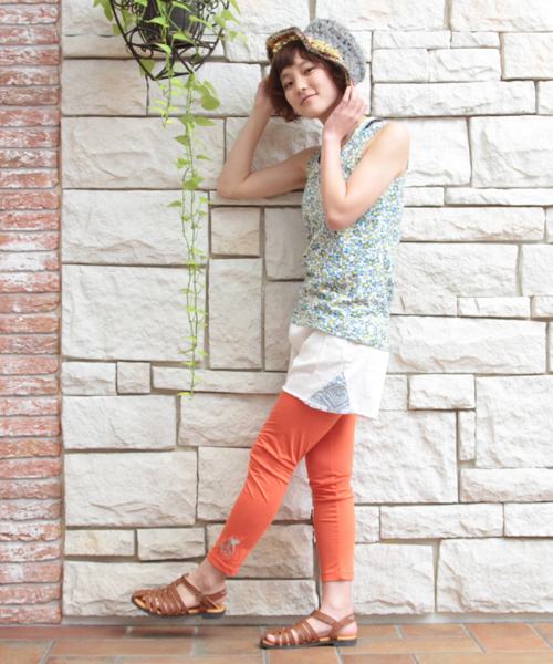 チチカカ（チチカカ）の「ピースインナーレギンス（レギンス/スパッツ・レディース・ブラック/グリーン/ブルー/オレンジ・FREE）」の4枚目の写真