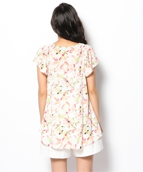 Heather(ヘザー)の「フラワーBIGTシャツ半袖 548705(Tシャツ/カットソー・レディース・アイボリー/ライトイエロー/ネイビー・FREE)」の7枚目の写真