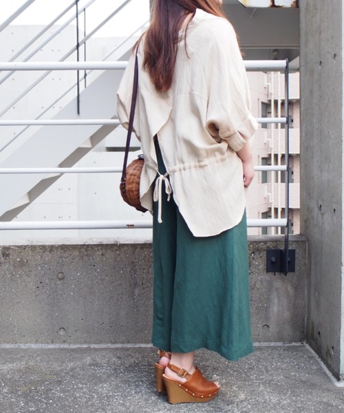 INTERPLANET（インタープラネット）の「ＢＡＣＫリボンブラウス（シャツ/ブラウス・レディース・ライム/ベージュ/ブラック/オフホワイト・FREE）」の20枚目の写真