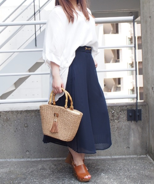 INTERPLANET（インタープラネット）の「ＢＡＣＫリボンブラウス（シャツ/ブラウス・レディース・ライム/ベージュ/ブラック/オフホワイト・FREE）」の15枚目の写真