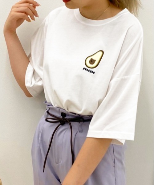 apres jour（アプレジュール）の「アボカドベアーT【ZOZOTOWN限定アイテム】（Tシャツ/カットソー・レディース・ブラック/グレー系その他/チャコールグレー/ホワイト系その他/その他/ライトホワイト/ホワイト系その他2/ダークグレー/グレー/ホワイト/スモークグレー/オフホワイト・フリー）」の12枚目の写真