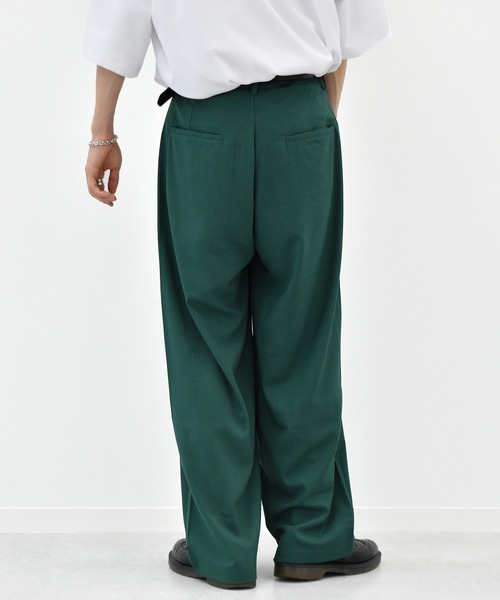 kutir（クティール）の「１タックワイドストレートパンツ（その他パンツ・メンズ・ダークグリーン/ブラック/モカ・MEDIUM/SMALL/LARGE）」の8枚目の写真
