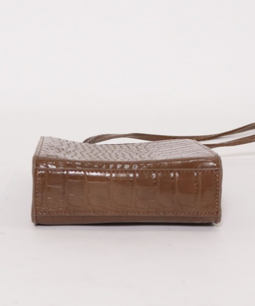 archives（アルシーヴ）の「スクエアショルダー（ショルダーバッグ・レディース・ブラック/ブラウン・MEDIUM）」の6枚目の写真