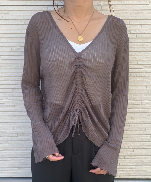 CLEA(クレア)の「ドロストシアーニット(ニット/セーター・レディース・ブラック/ベージュ/グレイッシュベージュ/ホワイト・FREE)」の14枚目の写真