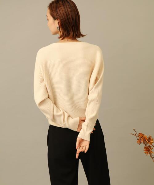 SENSE OF PLACE by URBAN RESEARCH（センスオブプレイスバイアーバンリサーチ）の「ストレッチボートネックドルマンセーター（ニット/セーター・レディース・アイボリー/ライトカーキ/ブラック/パープル/ブルー・FREE）」の8枚目の写真