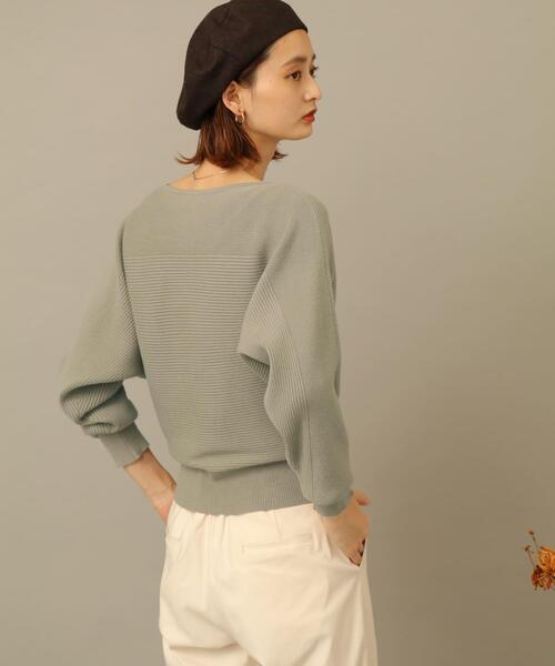 SENSE OF PLACE by URBAN RESEARCH（センスオブプレイスバイアーバンリサーチ）の「ストレッチボートネックドルマンセーター（ニット/セーター・レディース・アイボリー/ライトカーキ/ブラック/パープル/ブルー・FREE）」の15枚目の写真