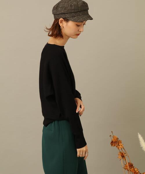 SENSE OF PLACE by URBAN RESEARCH（センスオブプレイスバイアーバンリサーチ）の「ストレッチボートネックドルマンセーター（ニット/セーター・レディース・アイボリー/ライトカーキ/ブラック/パープル/ブルー・FREE）」の22枚目の写真