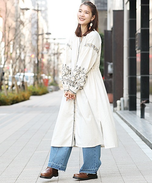 セール クロス刺繍ガウンワンピース ワンピース チチカカ チチカカ のファッション