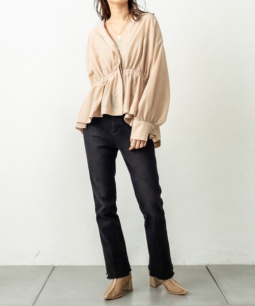 mystic（ミスティック）の「ドロストペプラムシャツ（シャツ/ブラウス・レディース・ブラック/ベージュ/オフホワイト/ライトグレー・FREE）」の20枚目の写真