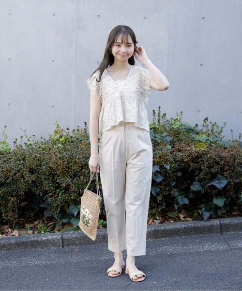 flower（フラワー）の「クリアリーカットワークトップ（シャツ/ブラウス・レディース・アイボリー/ブラウン/ブルー・FREE）」の4枚目の写真