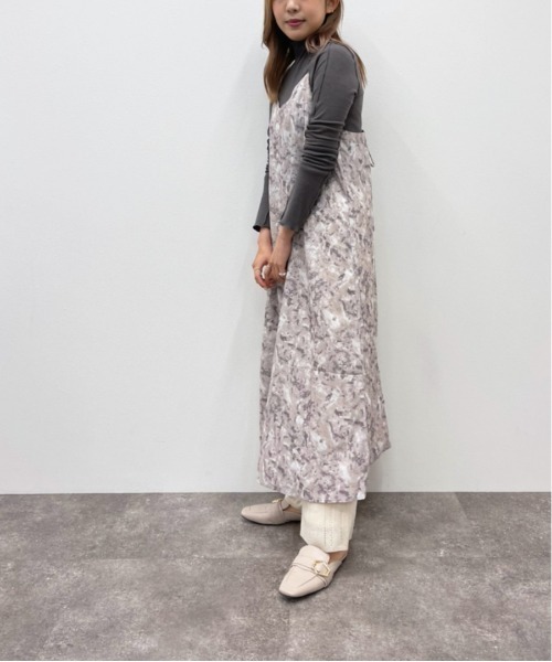 apres jour mignon(アプレジュールミニョン)の「マーブル柄キャミワンピース【ZOZOTOWN限定アイテム】(ワンピース・レディース・ベージュ/ダークパープル/ブルー系その他・X-LARGE/フリー)」の9枚目の写真