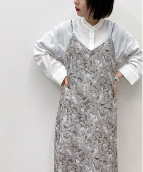 apres jour mignon(アプレジュールミニョン)の「マーブル柄キャミワンピース【ZOZOTOWN限定アイテム】(ワンピース・レディース・ベージュ/ダークパープル/ブルー系その他・X-LARGE/フリー)」の14枚目の写真