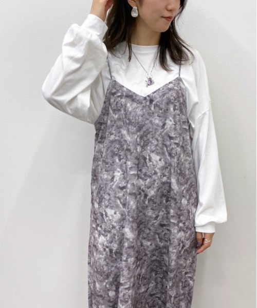 apres jour mignon(アプレジュールミニョン)の「マーブル柄キャミワンピース【ZOZOTOWN限定アイテム】(ワンピース・レディース・ベージュ/ダークパープル/ブルー系その他・X-LARGE/フリー)」の15枚目の写真