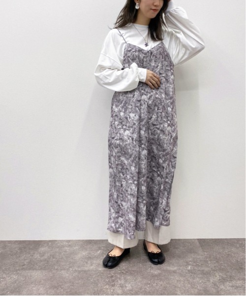 apres jour mignon(アプレジュールミニョン)の「マーブル柄キャミワンピース【ZOZOTOWN限定アイテム】(ワンピース・レディース・ベージュ/ダークパープル/ブルー系その他・X-LARGE/フリー)」の11枚目の写真