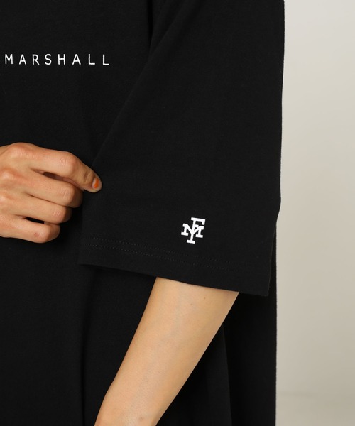 FRANKLIN & MARSHALL（フランクリンマーシャル）の「FRANKLIN ＆ MARSHALL/フランクリンマーシャル 別注コットンビッグTワンピース（ワンピース・レディース・ブラック/ホワイト・マルチサイズ）」の8枚目の写真