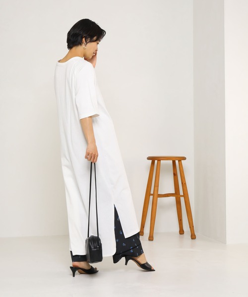 FRANKLIN & MARSHALL（フランクリンマーシャル）の「FRANKLIN ＆ MARSHALL/フランクリンマーシャル 別注コットンビッグTワンピース（ワンピース・レディース・ブラック/ホワイト・マルチサイズ）」の12枚目の写真