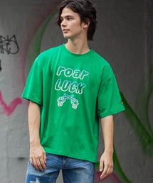 roarLUCK(ロアーラック)グラデーションロゴプリントTシャツ