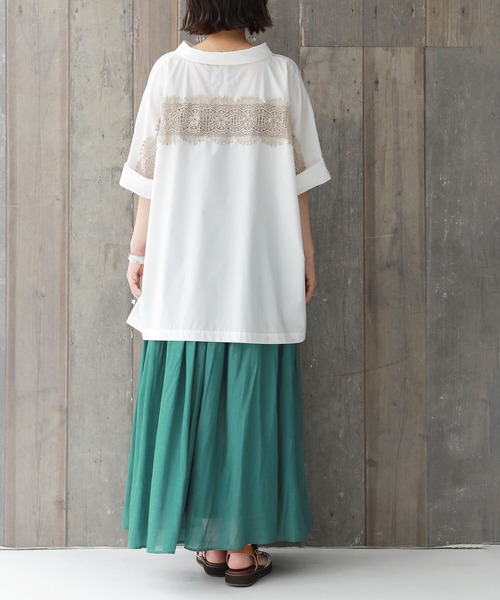 n'OrLABEL（ノアールレーベル）の「【廃盤】『配色バックレースドルマンシャツ』（シャツ/ブラウス・レディース・ブラック/オフホワイト/カーキ・FREE）」の8枚目の写真