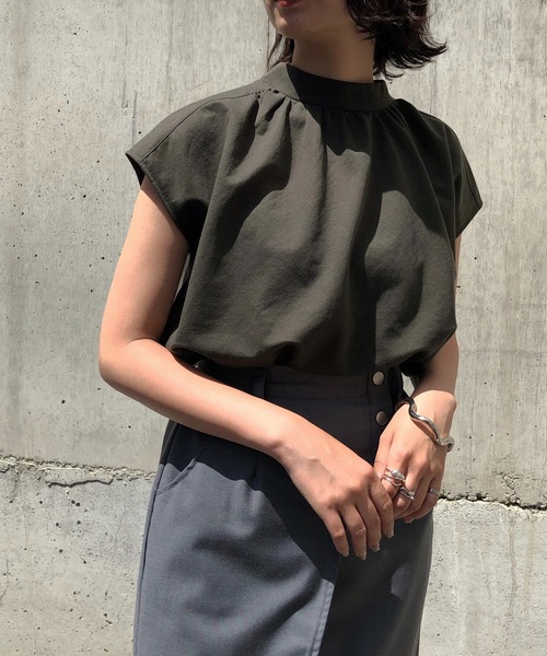 &g'aime（アンジェム）の「【&g'aime】リネンライクシアーギャザートップス（Tシャツ/カットソー・レディース・ホワイト/ブラック/カーキ・FREE）」の9枚目の写真