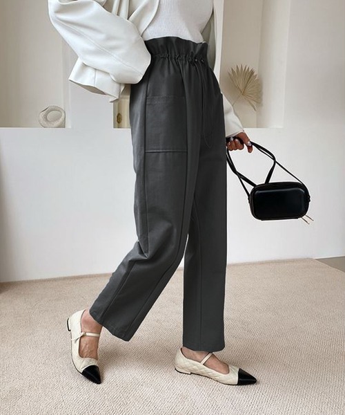 me+em select(ミームセレクト)の「ギャザーフリルテーパードパンツ【数量限定販売】(その他パンツ・レディース・ブラック/ベージュ/グレー・FREE)」の2枚目の写真
