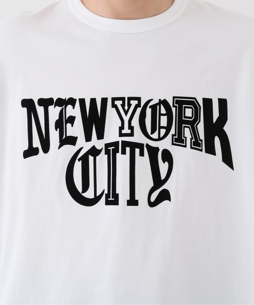 VOTE MAKE NEW CLOTHES（ボートメイクニュークローズ）の「【VOTE MAKE NEW CLOTHES / ヴォートメイク】別注 RANDOM FONT Tシャツ(NEW YORK)（Tシャツ/カットソー・メンズ・ホワイト/ブラック・LARGE/MEDIUM）」の5枚目の写真