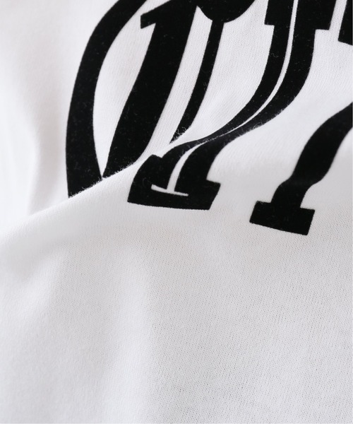 VOTE MAKE NEW CLOTHES（ボートメイクニュークローズ）の「【VOTE MAKE NEW CLOTHES / ヴォートメイク】別注 RANDOM FONT Tシャツ(NEW YORK)（Tシャツ/カットソー・メンズ・ホワイト/ブラック・LARGE/MEDIUM）」の18枚目の写真