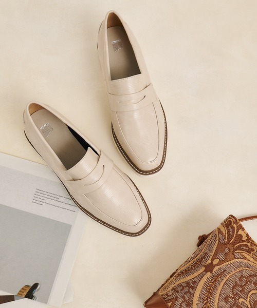 COLONY 2139（コロニートゥーワンスリーナイン）の「【マカロンFoot】厚底ローファー（ローファー・レディース・ブラック/アイボリー/ブラック系その他・23cm/24cm/25cm）」の4枚目の写真