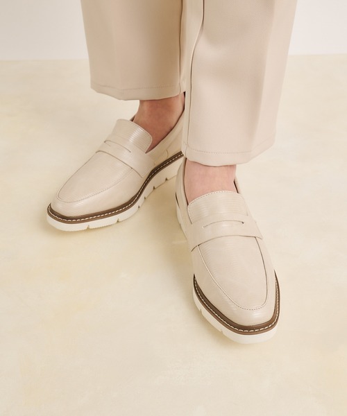 COLONY 2139（コロニートゥーワンスリーナイン）の「【マカロンFoot】厚底ローファー（ローファー・レディース・ブラック/アイボリー/ブラック系その他・23cm/24cm/25cm）」の8枚目の写真