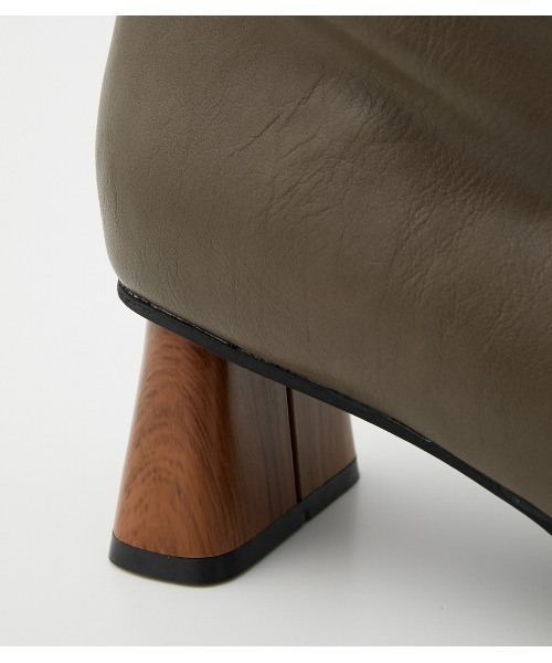 crie conforto（クリーコンフォルト）の「ウッドヒールショートブーツ（ブーツ・レディース・アイボリー/カーキ/ブラック・MEDIUM/SMALL/LARGE）」の20枚目の写真