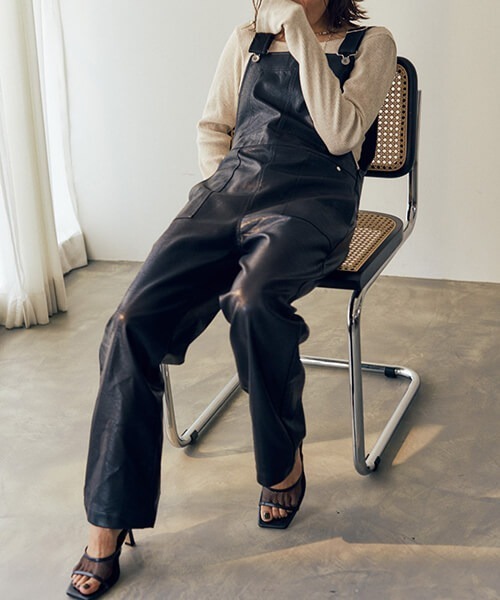 CREDONA(クレドナ)の「エコレザーサロペット(サロペット/オーバーオール・レディース・ブラック・S/M)」の18枚目の写真