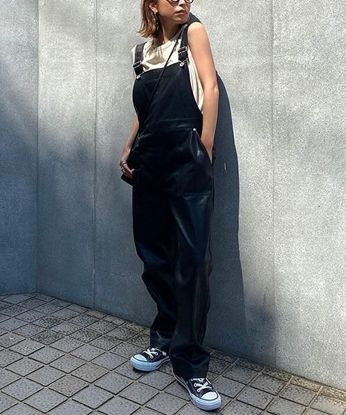 CREDONA(クレドナ)の「エコレザーサロペット(サロペット/オーバーオール・レディース・ブラック・S/M)」の16枚目の写真