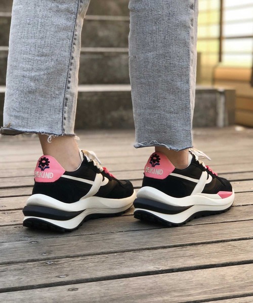 ASH（アッシュ）の「【SPIDER01 BE KIND】サステナブルスニーカー（スニーカー・レディース・ブラック/ブラック×ホワイト・40/38/39/35/36/37）」の3枚目の写真