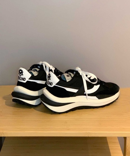 ASH（アッシュ）の「【SPIDER01 BE KIND】サステナブルスニーカー（スニーカー・レディース・ブラック/ブラック×ホワイト・40/38/39/35/36/37）」の9枚目の写真