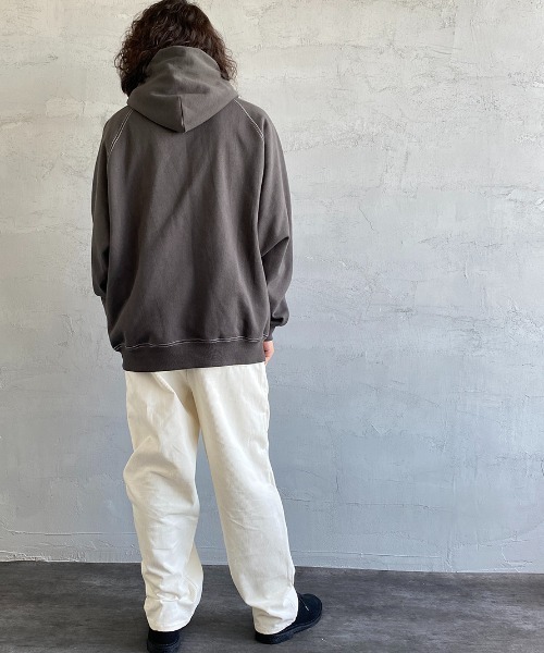 SMITH'S（スミス）の「【Begin 12月号掲載】[SMITH'S/スミス] 別注ペインタースウェットパーカー（パーカー・レディース・グレー/ナチュラル/スミクロ・S/M/L）」の22枚目の写真