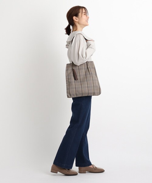 grove（グローブ）の「◆【S-LL】ストレッチデニムフレアーワイドパンツ（デニムパンツ・レディース・ベージュ/ブルー/ネイビー・02/03/04/01）」の14枚目の写真