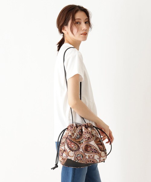 DRESKIP（ドレスキップ）の「◆アソート柄生地巾着ショルダー（ショルダーバッグ・レディース・ベージュ系4/ブラウン系6/ブラック系4/ブラック系7/ブラック系6・00）」の6枚目の写真