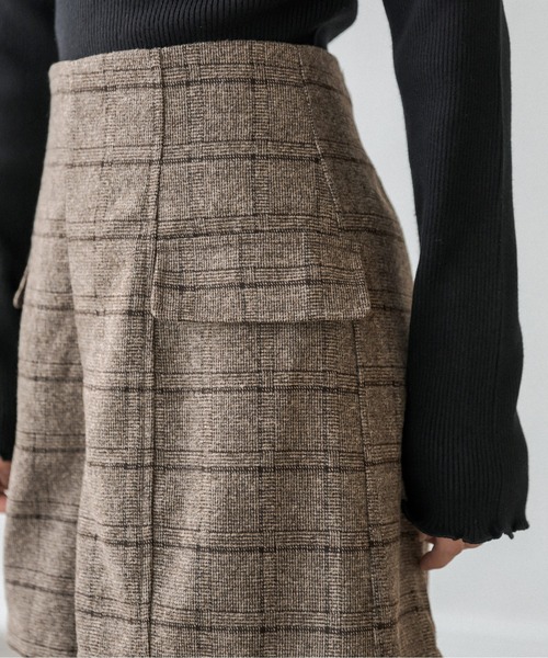 OLIVE des OLIVE（オリーブデオリーブ）の「フラップハイウエストショートパンツ（その他パンツ・レディース・ブラウン/ブラック/ベージュ・FREE）」の18枚目の写真