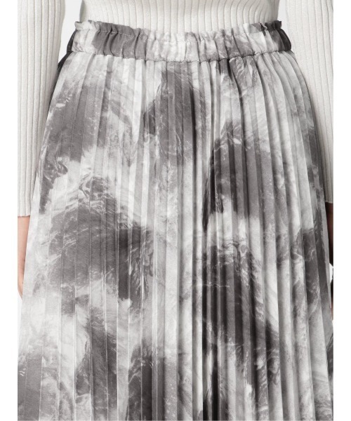m.f.editorial（エムエフエディトリアル）の「m.f.エディトリアル レディースマーブルプリント プリーツロングスカート（スカート・レディース・ライトグレー・MEDIUM/LARGE/S）」の9枚目の写真