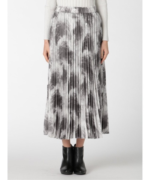 m.f.editorial（エムエフエディトリアル）の「m.f.エディトリアル レディースマーブルプリント プリーツロングスカート（スカート・レディース・ライトグレー・MEDIUM/LARGE/S）」の11枚目の写真