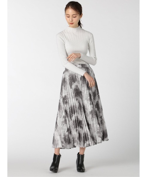 m.f.editorial（エムエフエディトリアル）の「m.f.エディトリアル レディースマーブルプリント プリーツロングスカート（スカート・レディース・ライトグレー・MEDIUM/LARGE/S）」の13枚目の写真