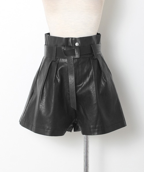 Grandeir（グランディール）の「フェイクレザー ショートパンツ（その他パンツ・レディース・ブラック/モカ・M）」の7枚目の写真