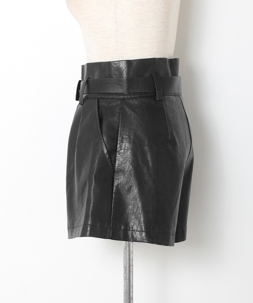 Grandeir（グランディール）の「フェイクレザー ショートパンツ（その他パンツ・レディース・ブラック/モカ・M）」の14枚目の写真