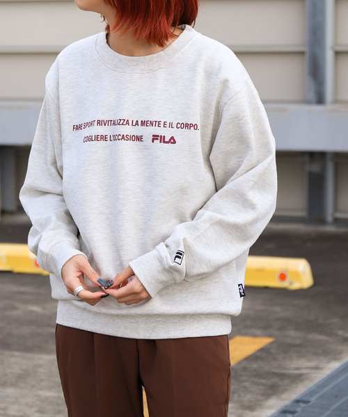 FILA(フィラ)の「【FILA】 刺繍クルースウェット(スウェット・レディース・ブラック/ホワイト系/ホワイト系3/ブラック系/アイボリー系2/ネイビー系/ネイビー系2/ネイビー/アイボリー系/ホワイト系1/アイボリー系3/ホワイト/オートミール/ホワイト系4/アイボリー系1/ネイビー系1/ホワイト系2/アイボリー系4・X-LARGE/LARGE/MEDIUM)」の14枚目の写真