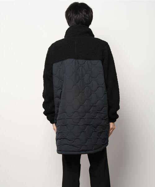 Reebok(リーボック)の「クラシックス キャンピング パッド ジャケット / Classics Camping Jacket(ダウンジャケット/コート・メンズ・ブラック/アーミー・SMALL/MEDIUM/LARGE/X-LARGE/XX-LARGE/X-SMALL/XXX-LARGE)」の12枚目の写真
