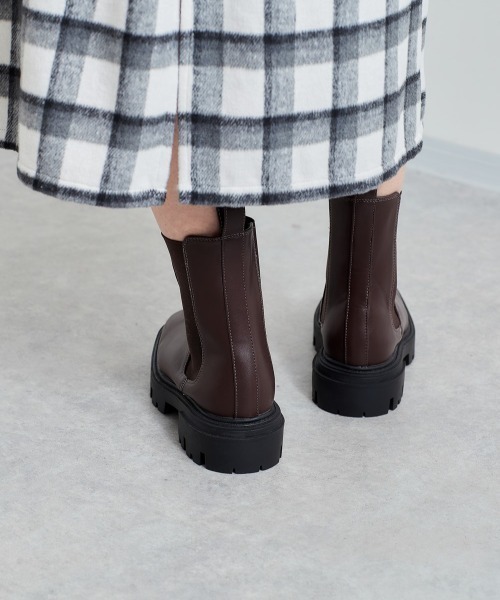 cepo（セポ）の「トラックソールサイドゴアブーツ（ブーツ・レディース・ブラック/ブラウン/オフホワイト・L/M）」の11枚目の写真