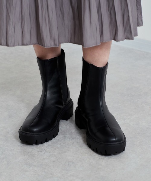 cepo（セポ）の「トラックソールサイドゴアブーツ（ブーツ・レディース・ブラック/ブラウン/オフホワイト・L/M）」の6枚目の写真