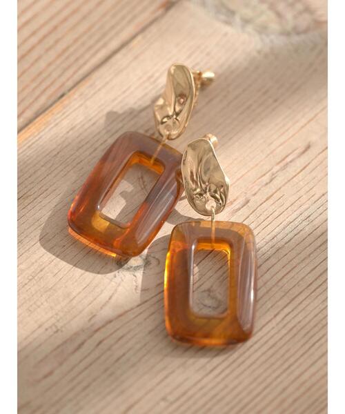 earth music&ecology（アースミュージックアンドエコロジー）の「マーブルカラースクエアイヤリング ＊（イヤリング・レディース・ブラウン/イエロー/グリーン・FREE）」の4枚目の写真