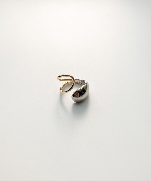 yu-ka（ユーカ）の「YU-KA : [指が細く見える指輪] ドロップ (シルバー×ゴールド)（リング・レディース・ゴールド・FREE）」の8枚目の写真